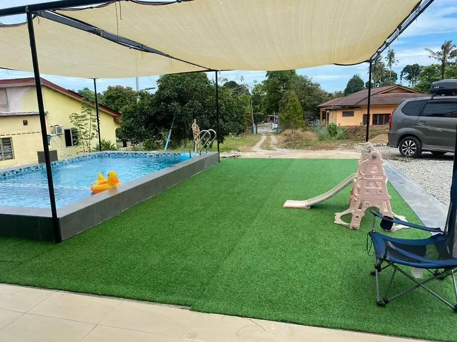 Mikayla Pool Homestay Gadek, Alor Gajah Malacca Holiday home