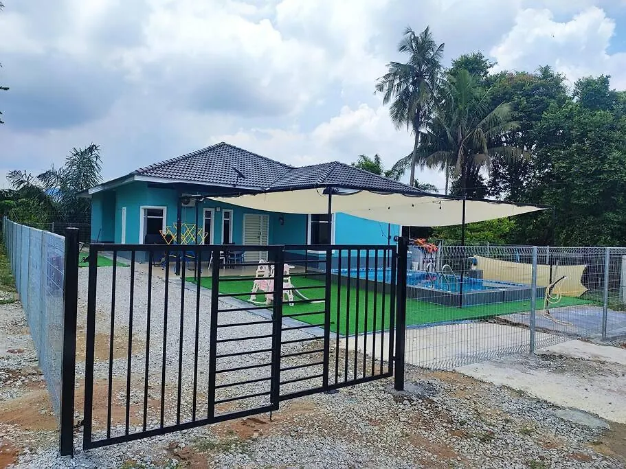 Holiday home Mikayla Pool Homestay Gadek, Alor Gajah Malacca Malaysia